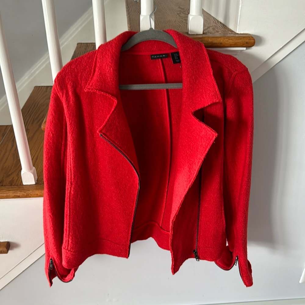 Tahari red jacket Never worn!
